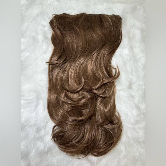 MEGAN'S MCKENNA’S BOUNCY BLOW HD FIBRE HAIR EXTENSIONS-14" & 22" Fudge Brownie - Picture 3 of 7